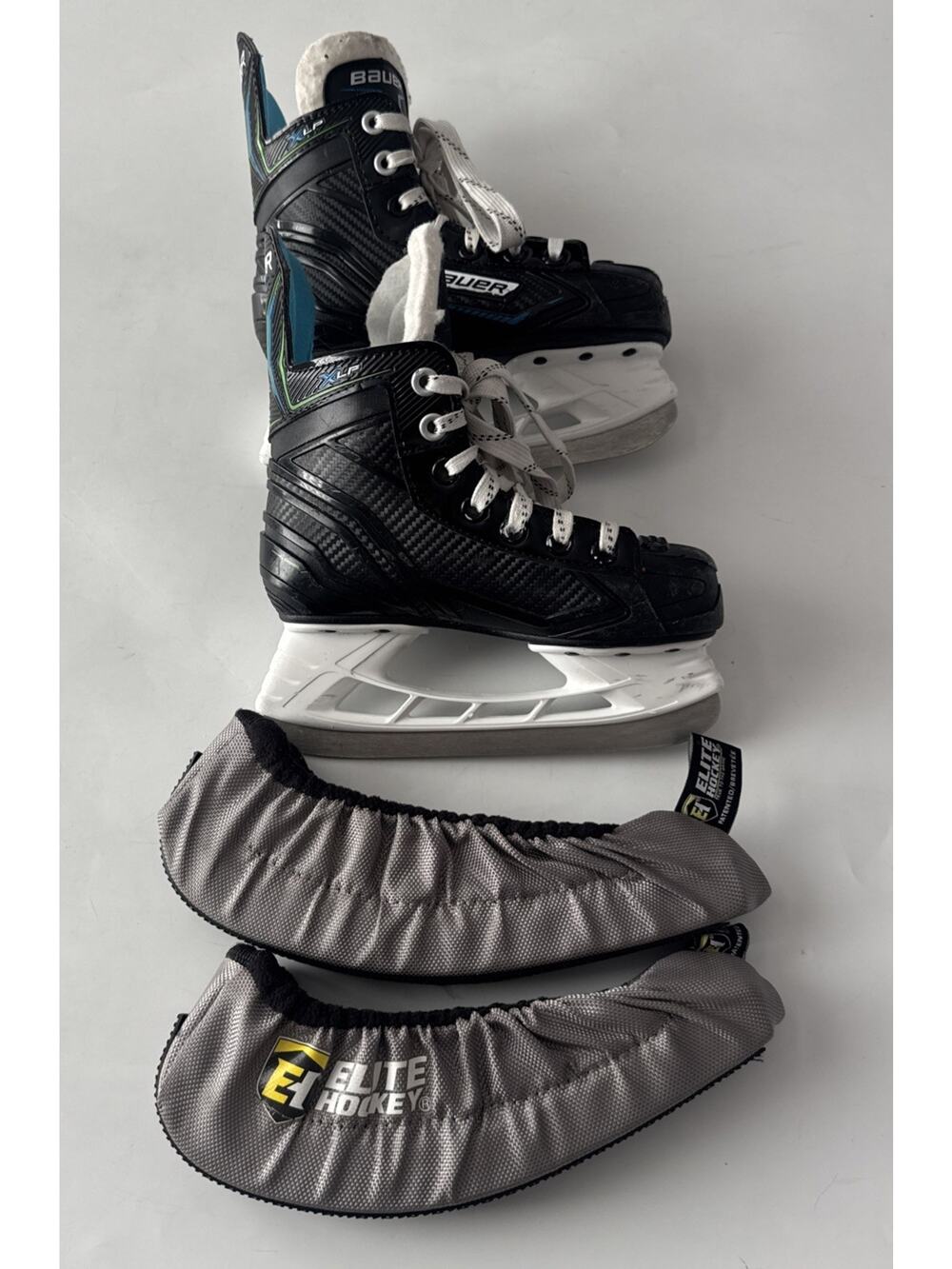 Bauer XLP Size 12 Youth Ice Hockey Skates with Skate Guards